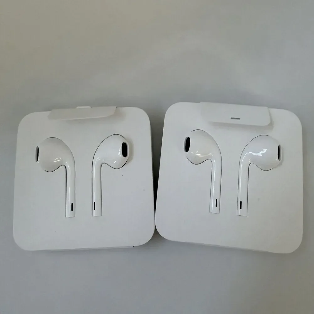 2x Apple EarPods 3.5mm Wired Earbuds Headphones Genuine OEM New
